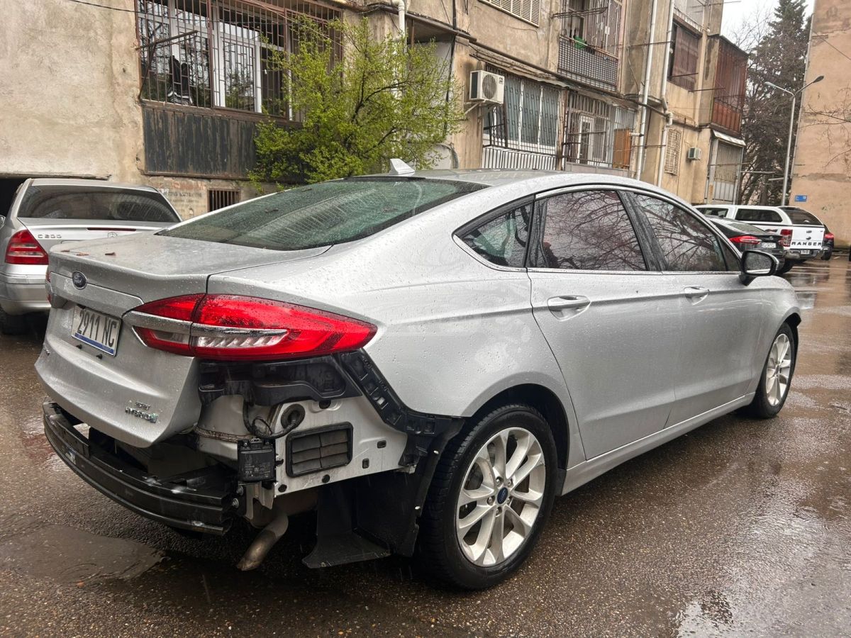 Ford Fusion - фото 13