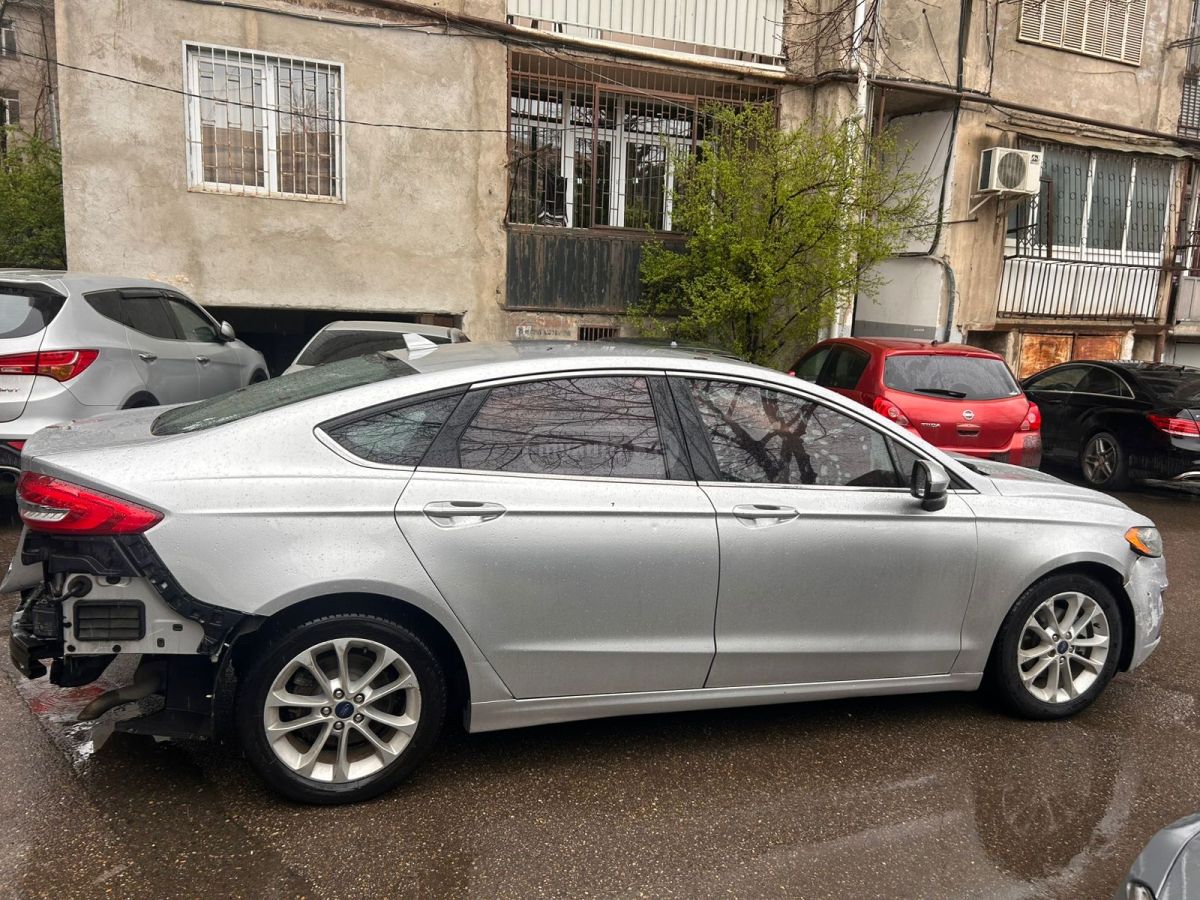 Ford Fusion - фото 3