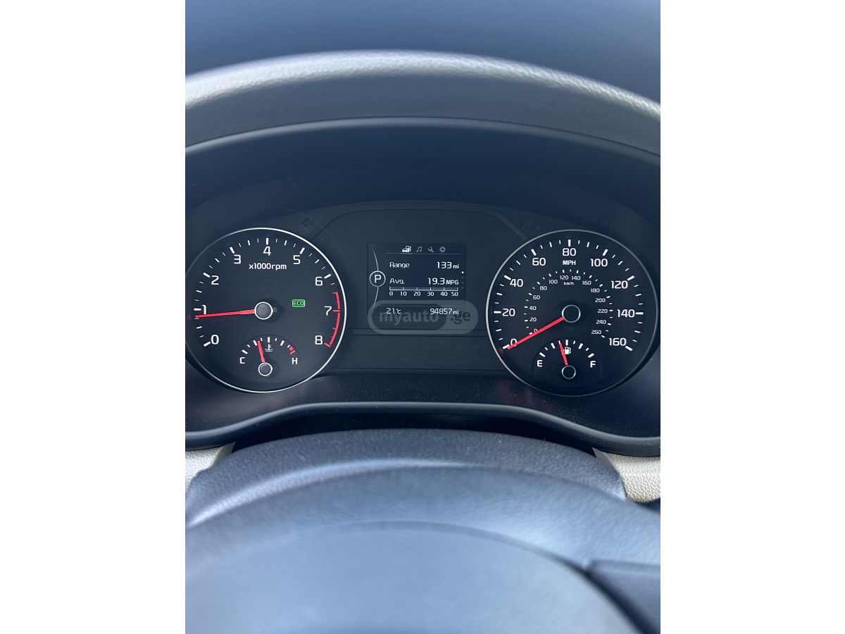 Kia Sportage - фото 8