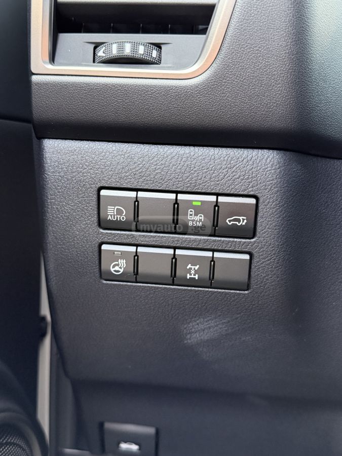 Lexus NX 300 - фото 13