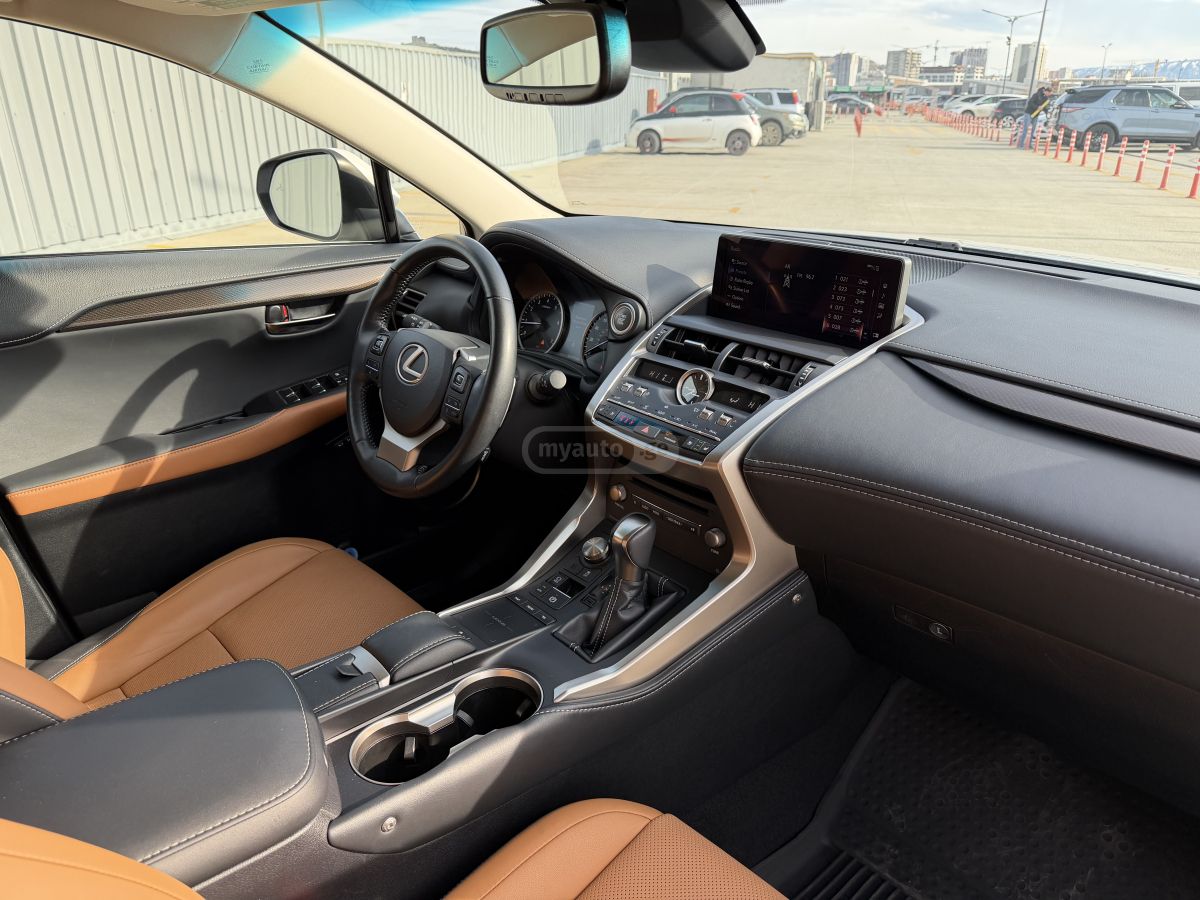 Lexus NX 300 - фото 6