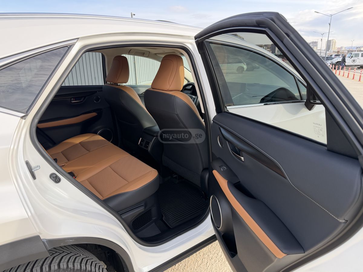 Lexus NX 300 - фото 9