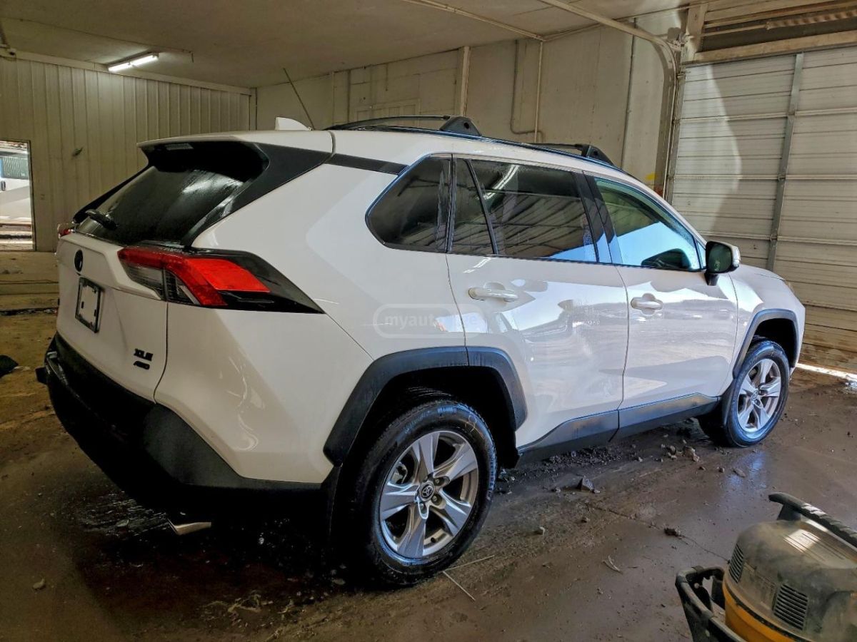 Toyota Xle — миниатюра 3