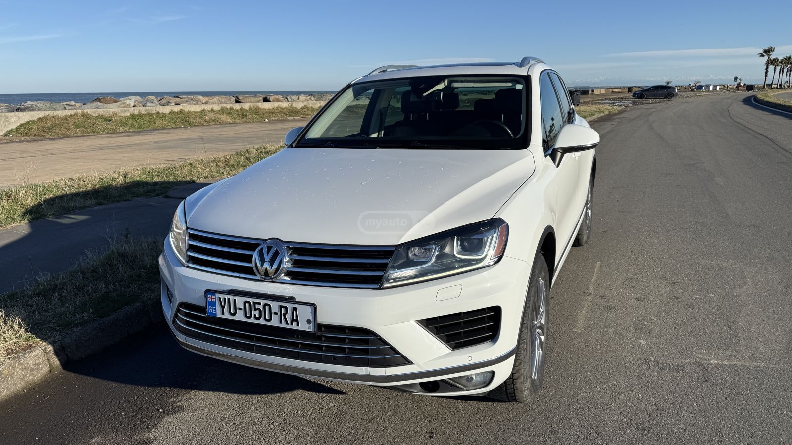 Volkswagen Touareg - фото 5