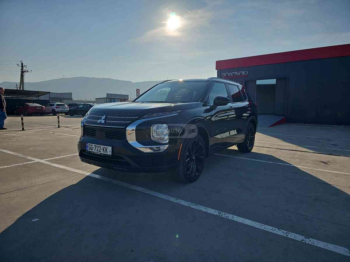 Mitsubishi Mitsubishi Outlander — миниатюра 1