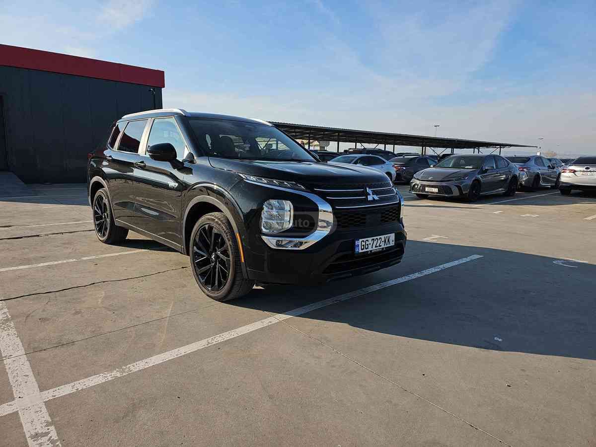 Mitsubishi Mitsubishi Outlander — миниатюра 3