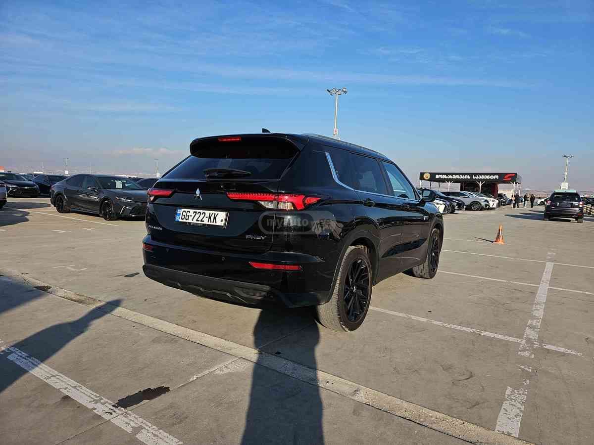 Mitsubishi Mitsubishi Outlander — миниатюра 4