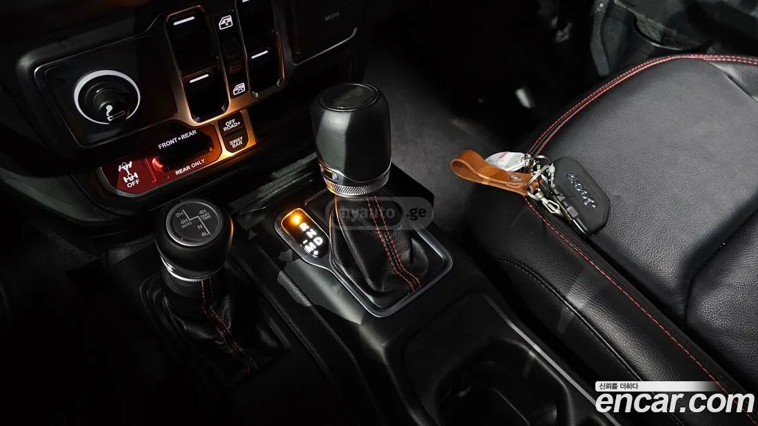 Jeep Wrangler - фото 9