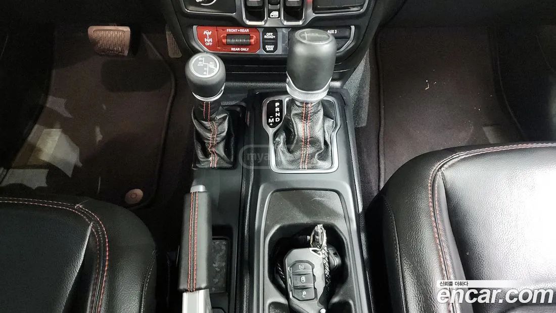 Jeep Gladiator - фото 9