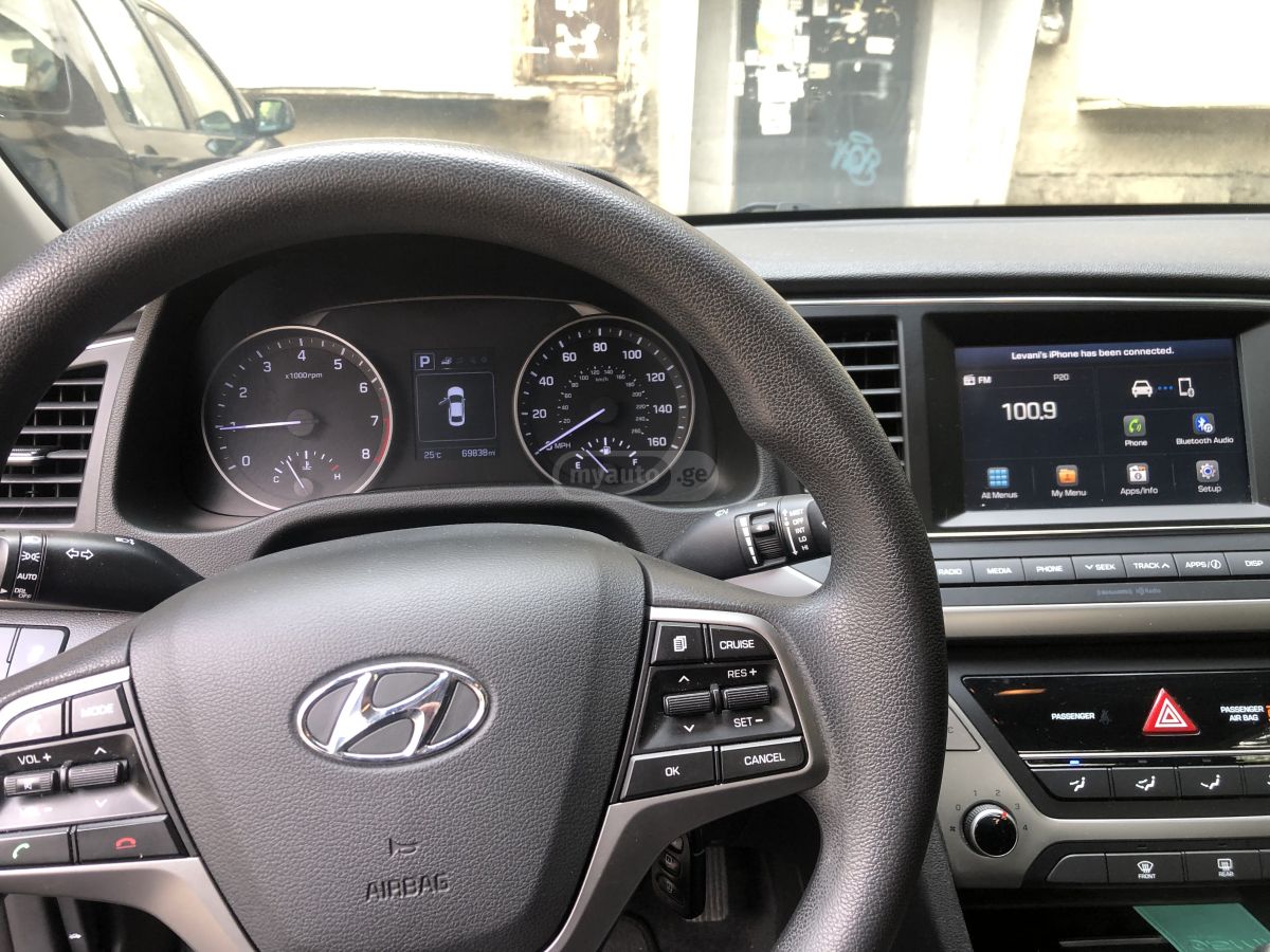 Hyundai Elantra - фото 9