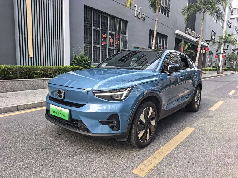 Volvo C40 2024 — миниатюра 1