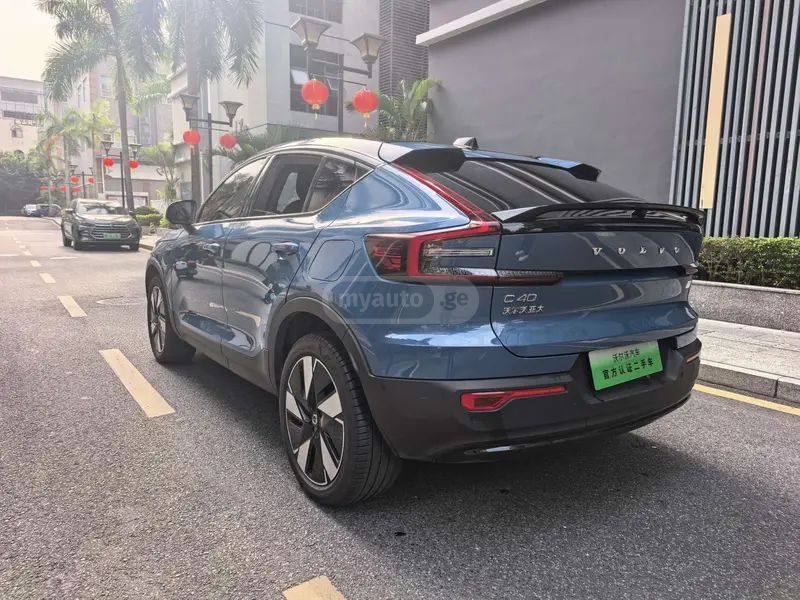 Volvo C40 2024 — миниатюра 4