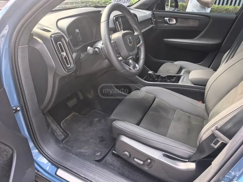 Volvo C40 2024 — миниатюра 9