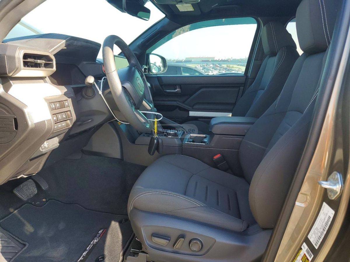 Toyota Tacoma 2024 — миниатюра 11