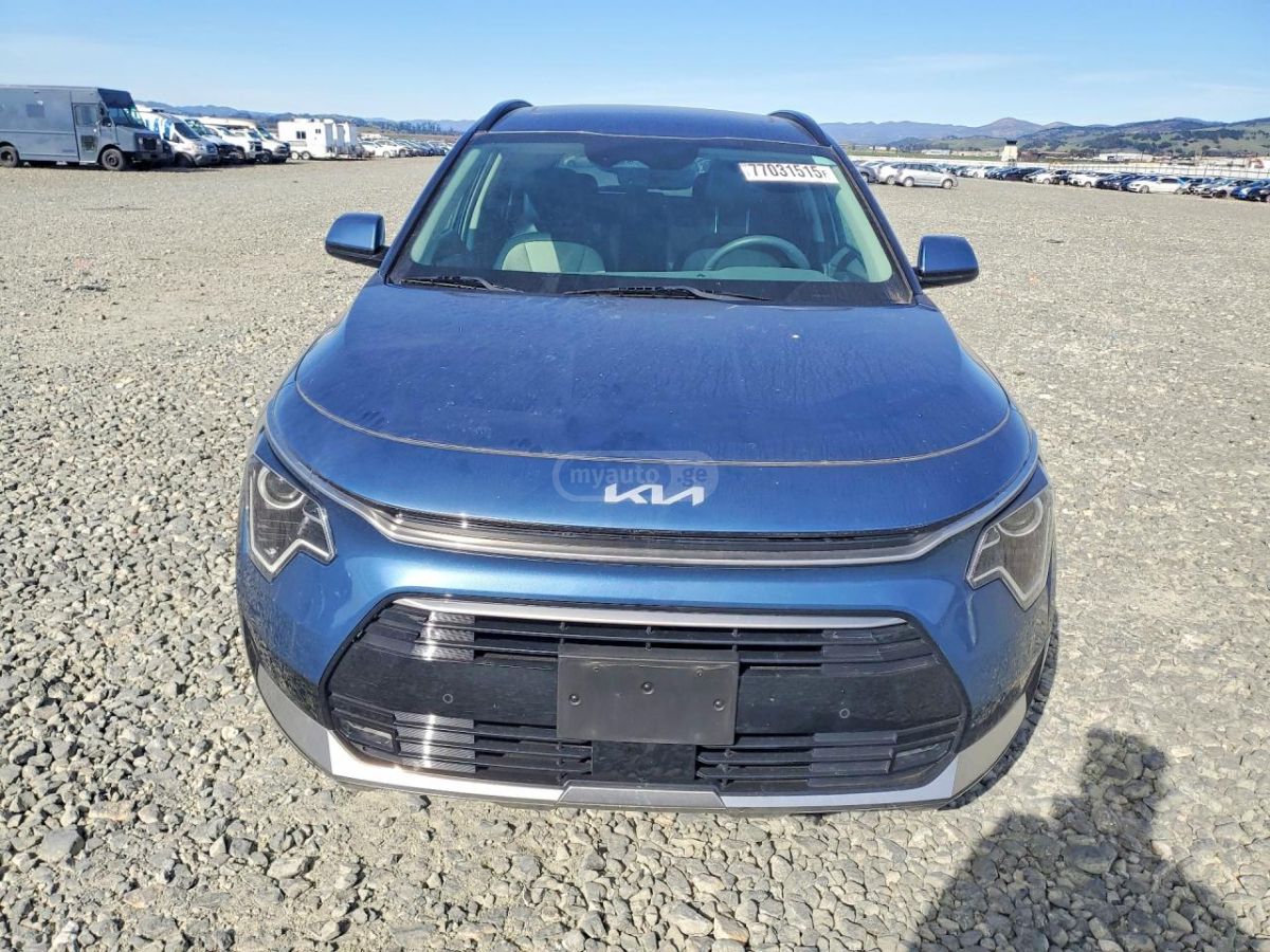 Kia Niro - фото 1