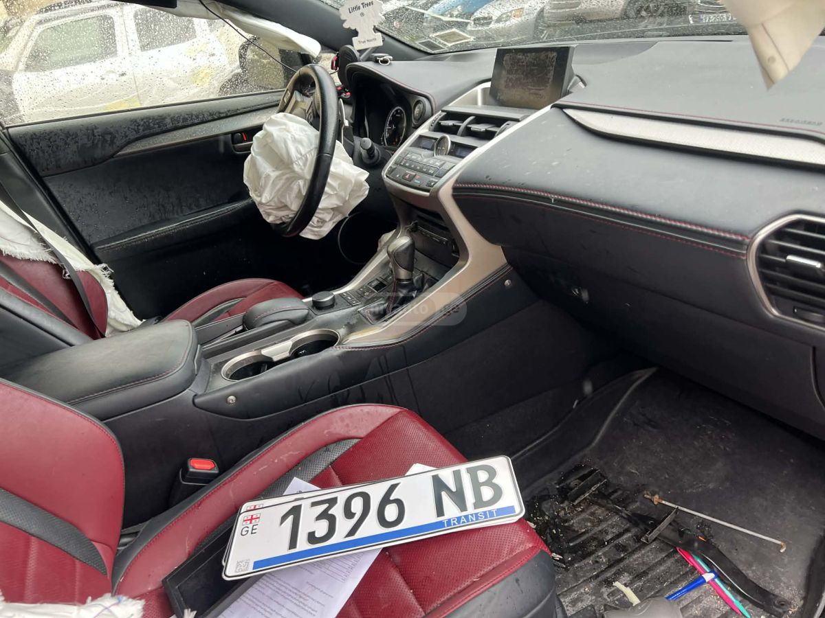 Lexus NX 200 - фото 11