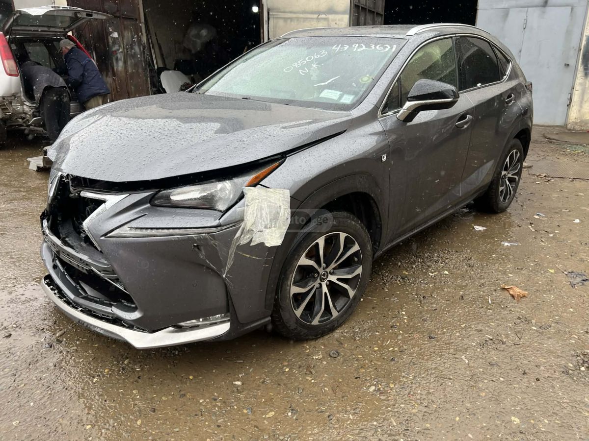 Lexus NX 200 - фото 13