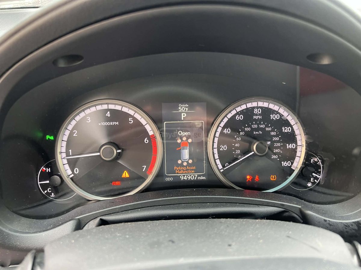 Lexus NX 200 - фото 2