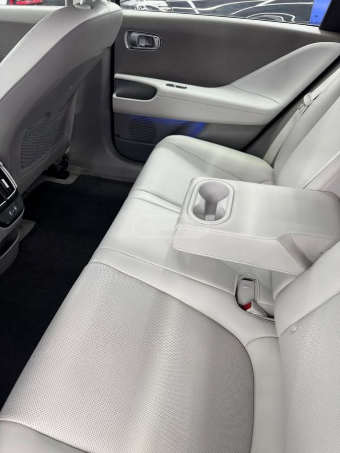 Hyundai Ioniq 6 SE Rear Wheel Drive Automatic 2023 — миниатюра 6