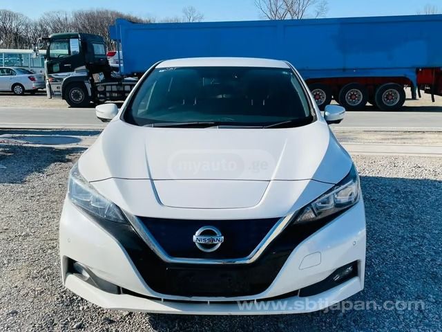 Nissan Leaf - фото 8