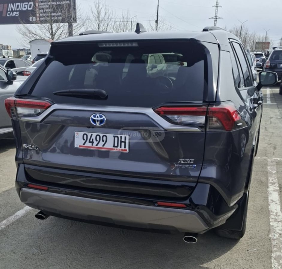 Toyota RAV 4 - фото 3