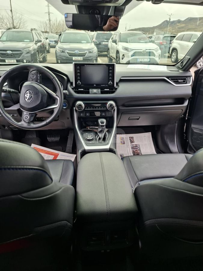 Toyota RAV 4 - фото 6