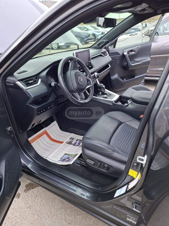 Toyota RAV 4 - фото 9