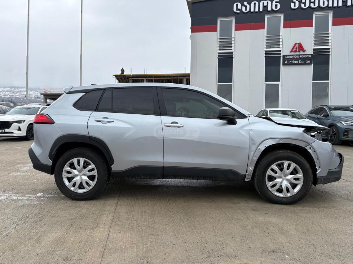 Toyota Corolla cross 2025 — миниатюра 8