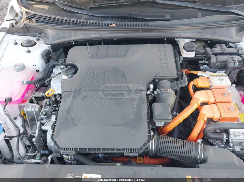 Hyundai Elantra 2025 — миниатюра 9