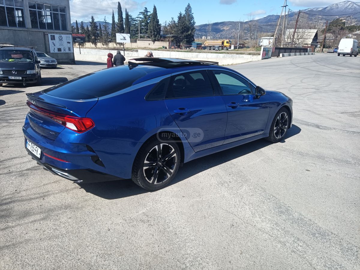 Kia K5 - фото 4