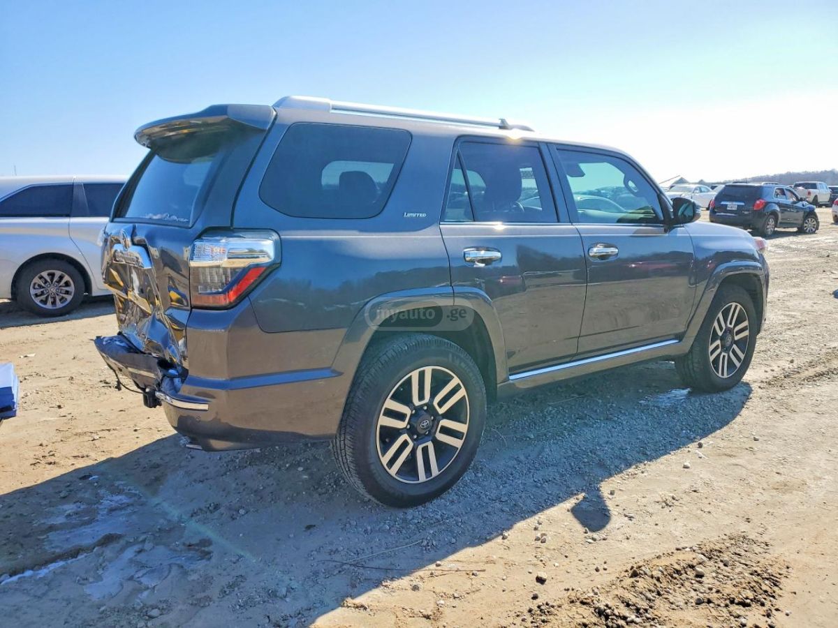 Toyota 4 Runner - фото 3