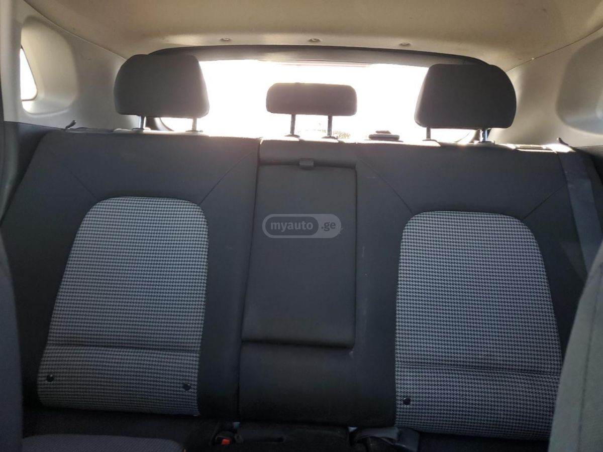 Hyundai kona - фото 9