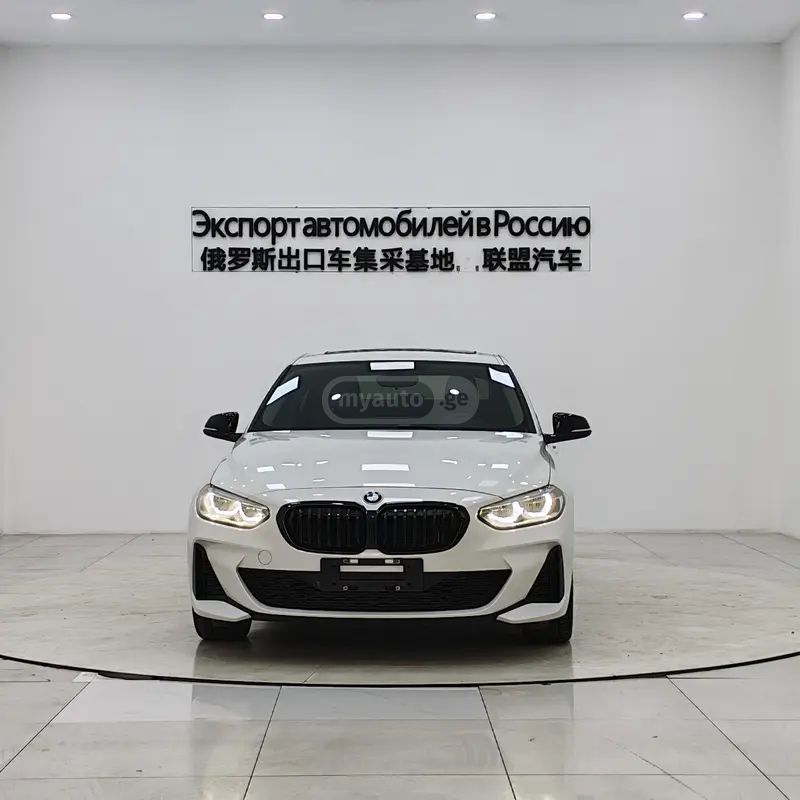 BMW 135 2021 — миниатюра 2