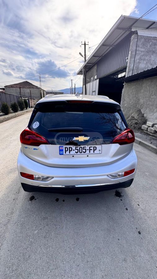 Chevrolet Bolt EV - фото 5