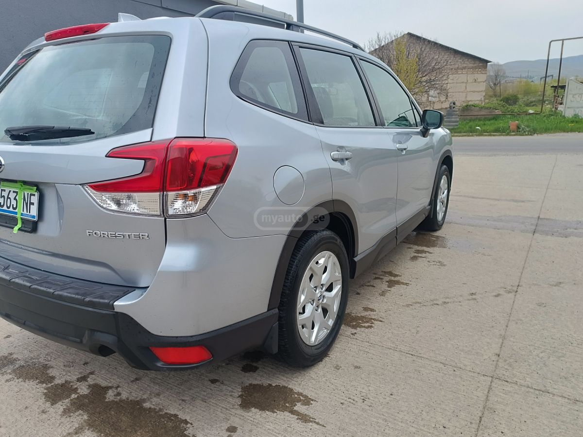 Subaru Forester - фото 9