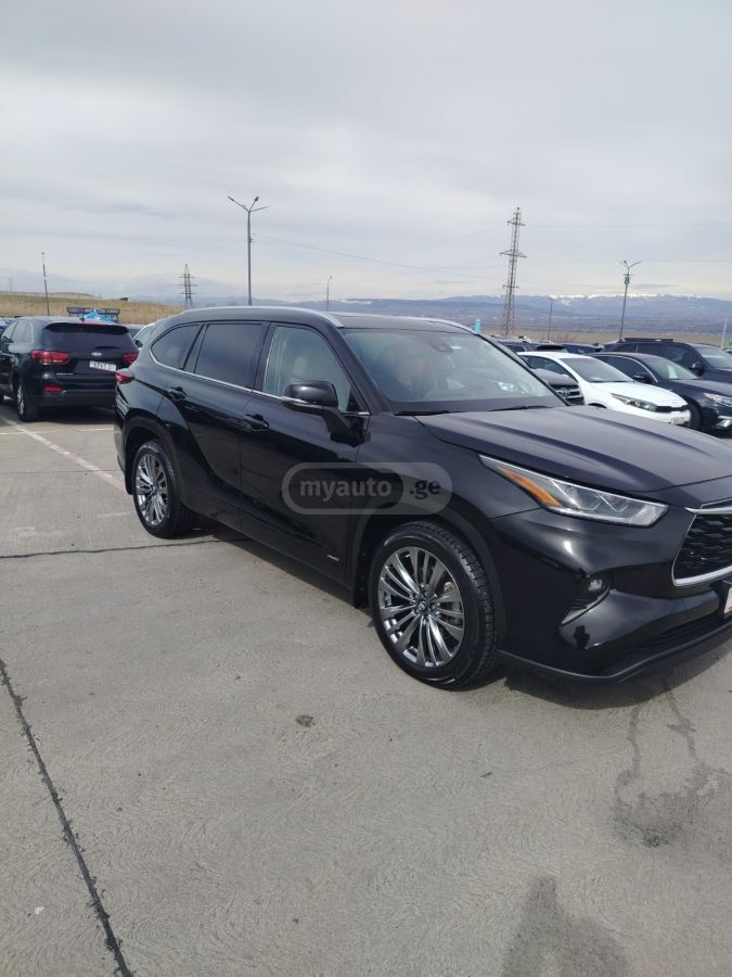 Toyota Sienna - фото 2