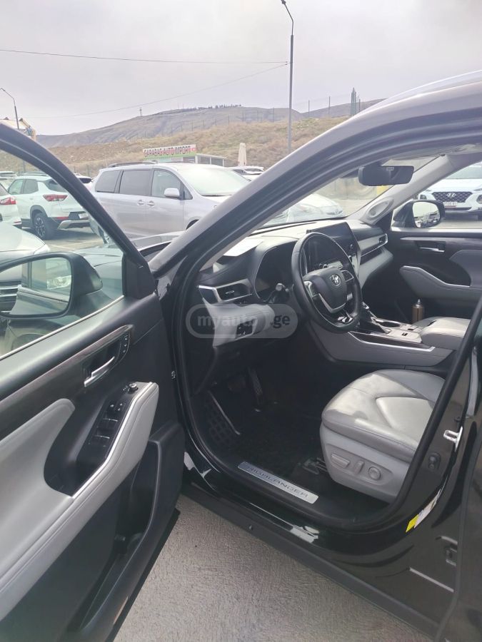 Toyota Sienna - фото 8