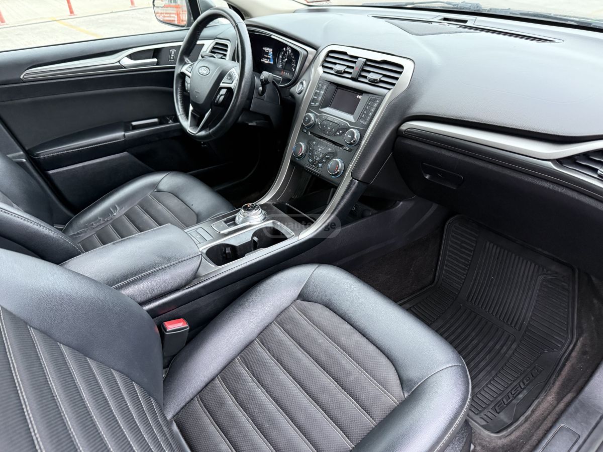 Ford Fusion - фото 13