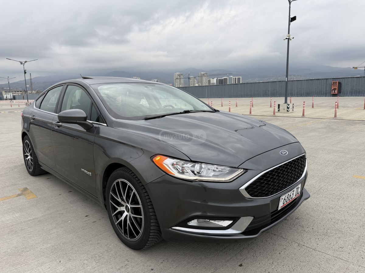 Ford Fusion - фото 8