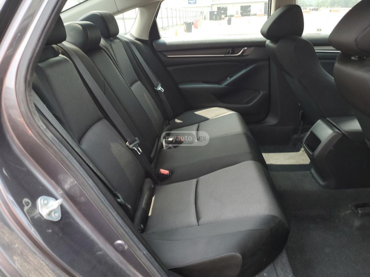 Honda Accord - фото 9