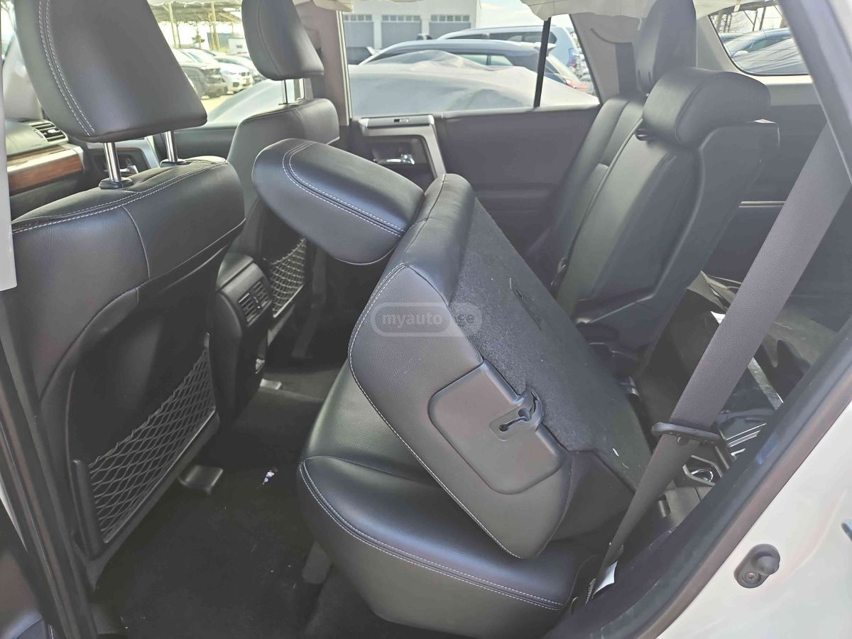 Toyota 4 Runner - фото 1