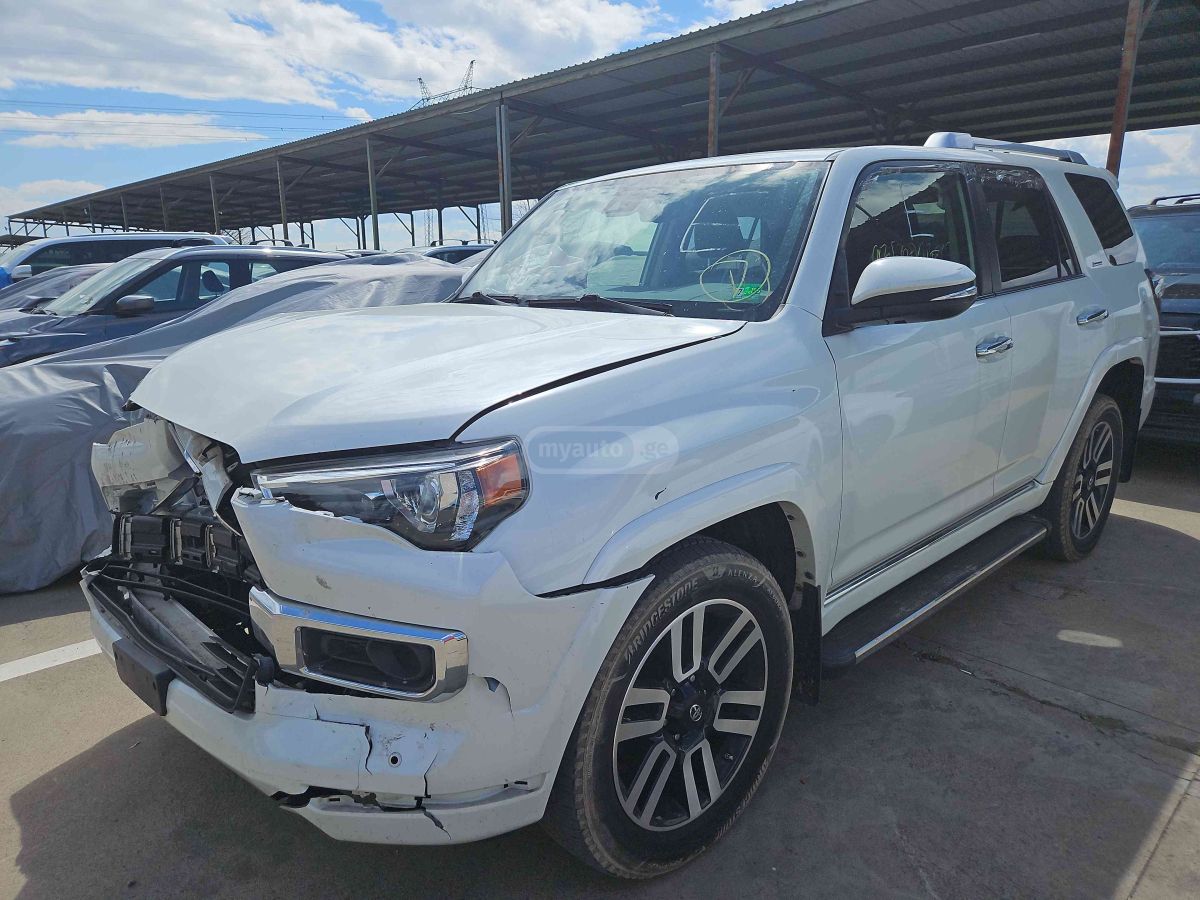 Toyota 4 Runner - фото 8