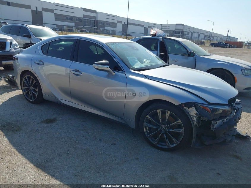 Lexus IS 350 - фото 1
