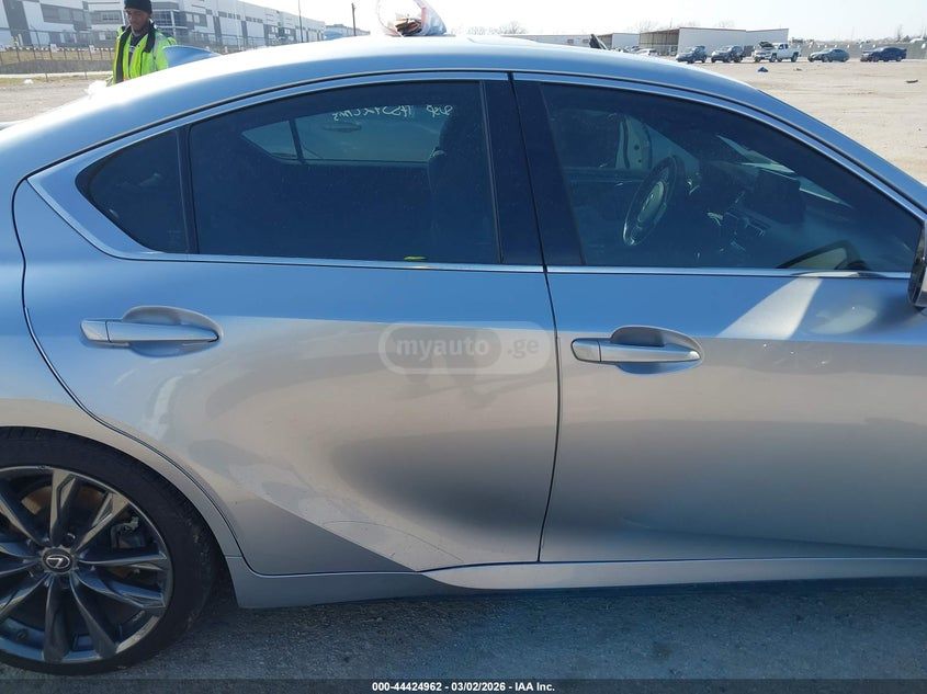 Lexus IS 350 - фото 14