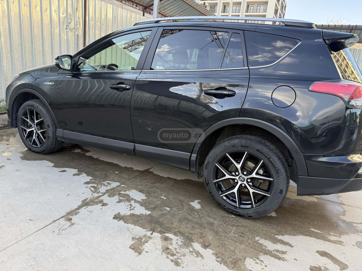 Toyota Rav 4 - фото 2