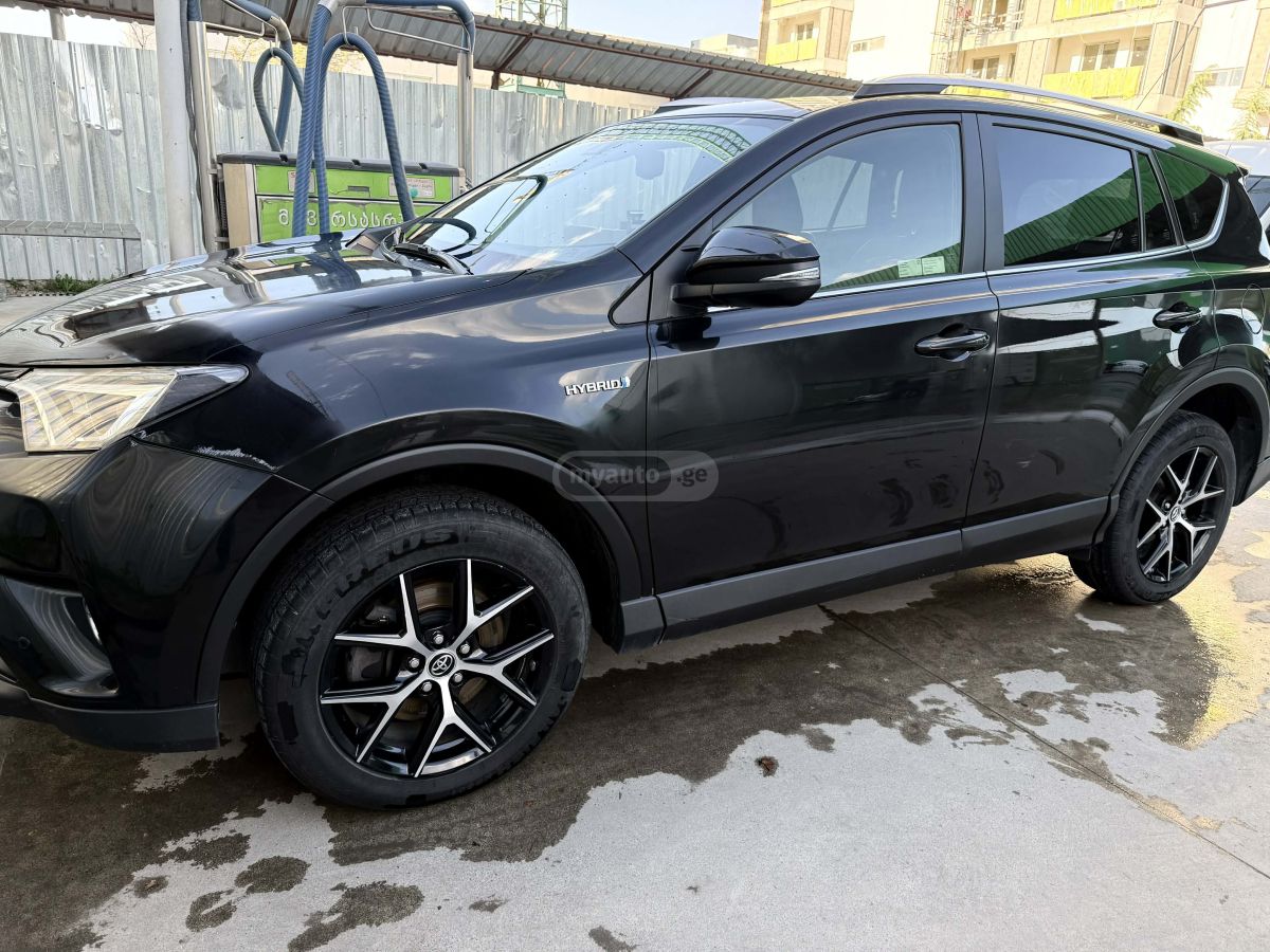 Toyota Rav 4 - фото 5