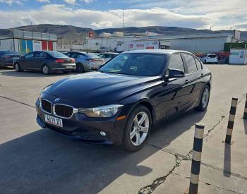 BMW320