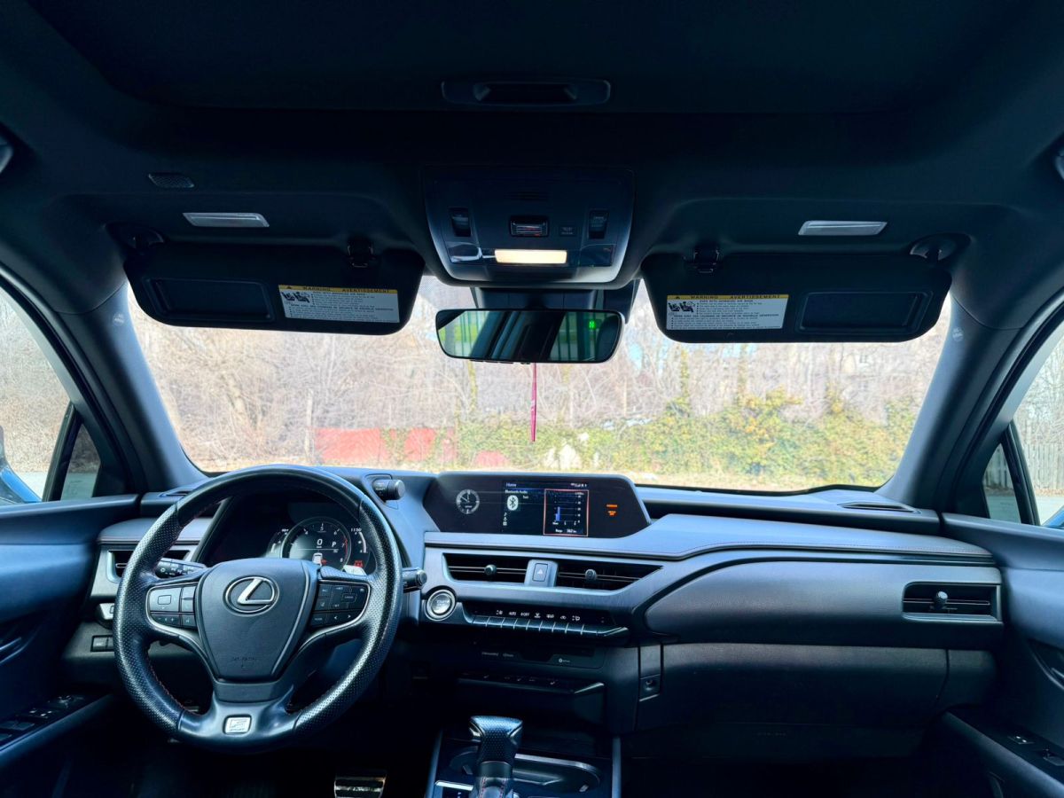 Lexus UX 200 - фото 10