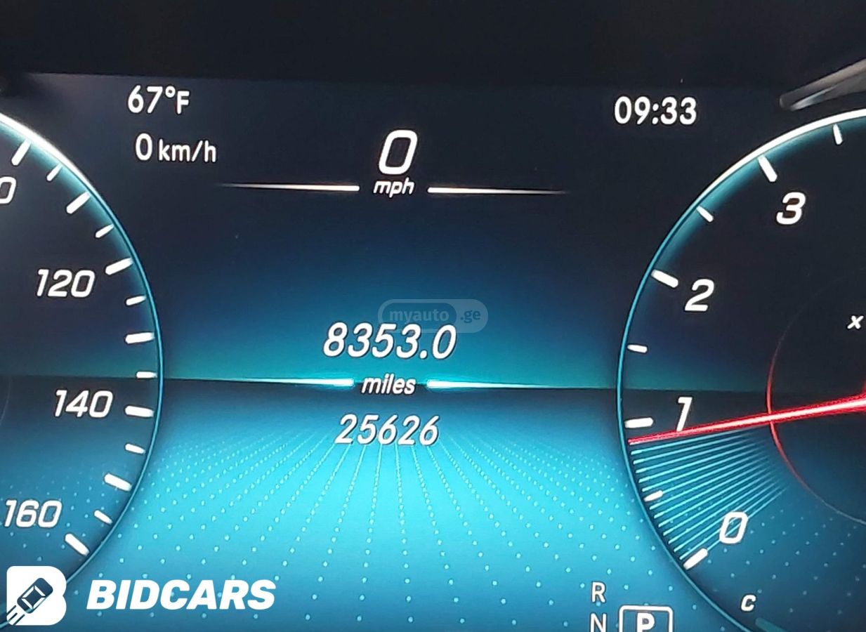 Mercedes-Benz Base GLC 300 4dr All-Wheel Dri — миниатюра 14