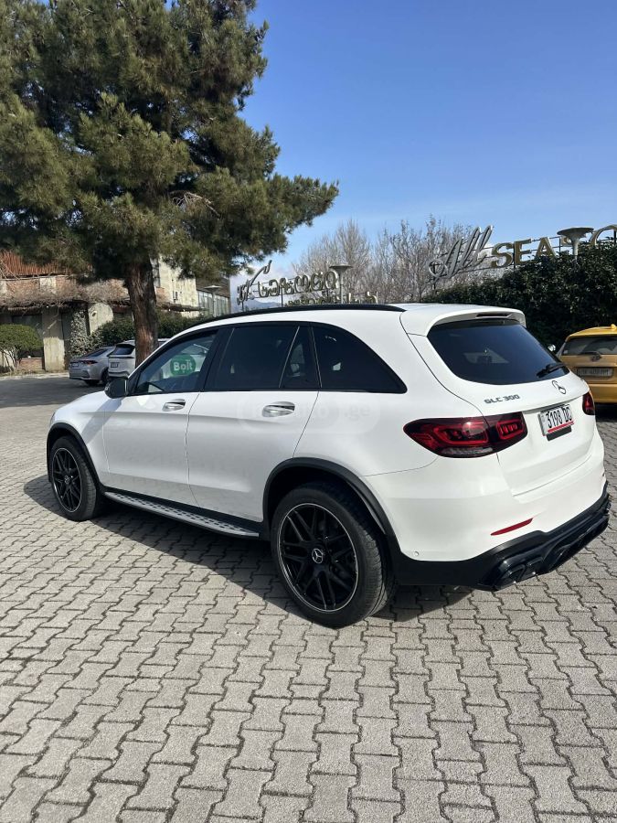 Mercedes-Benz Base GLC 300 4dr All-Wheel Dri — миниатюра 5